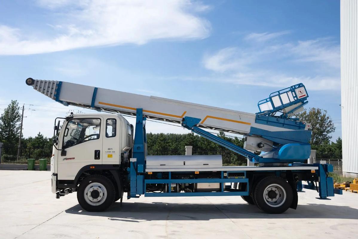 邓州云梯上料车租赁费用