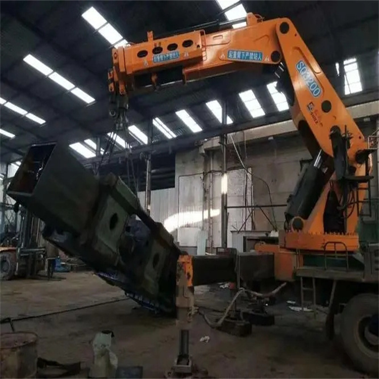 邓州130吨折臂吊车出租吊机租赁附近电话