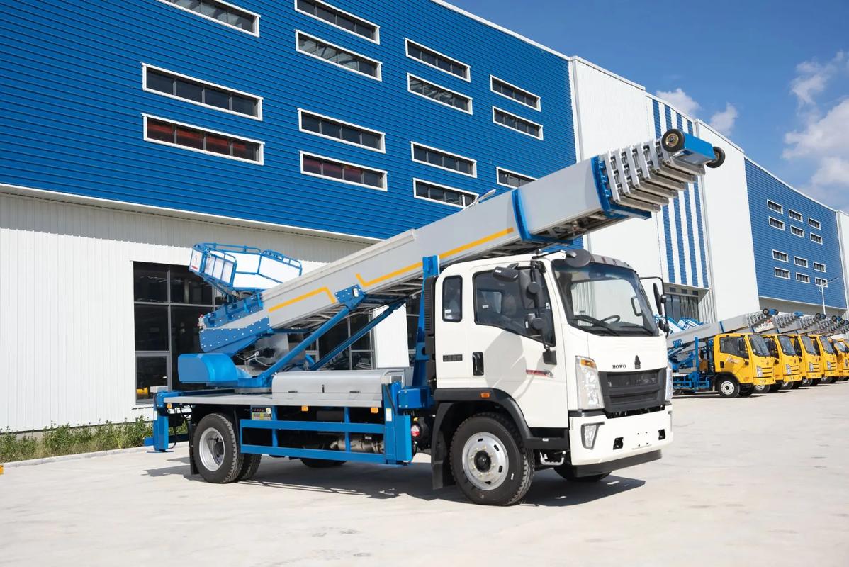 邓州出租云梯车高空作业车 建筑垃圾搬运